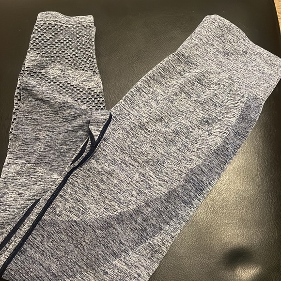 PINK leggings - Picture 2 of 2